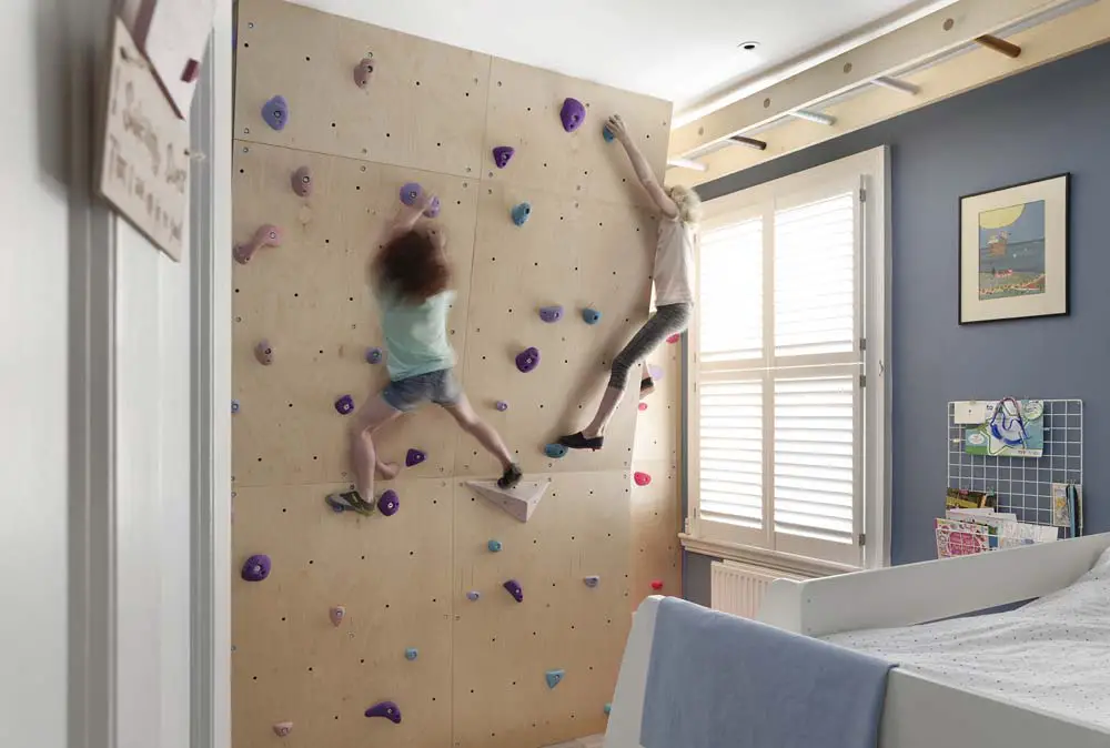 bedroom-climbing-wall