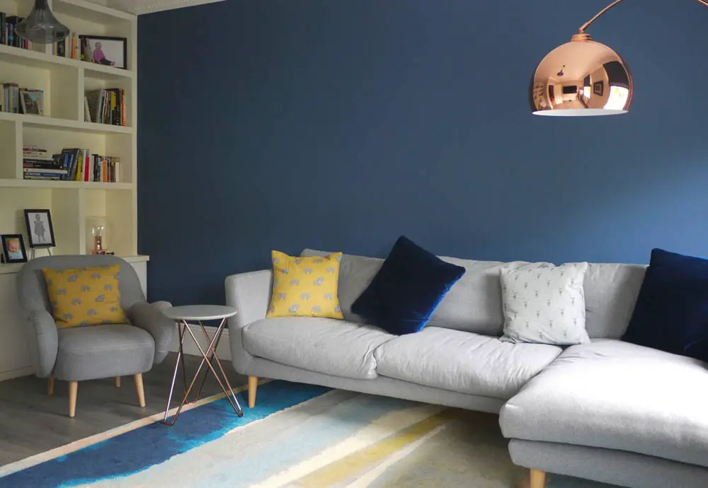 blue-and-grey-scandinavian-living-room