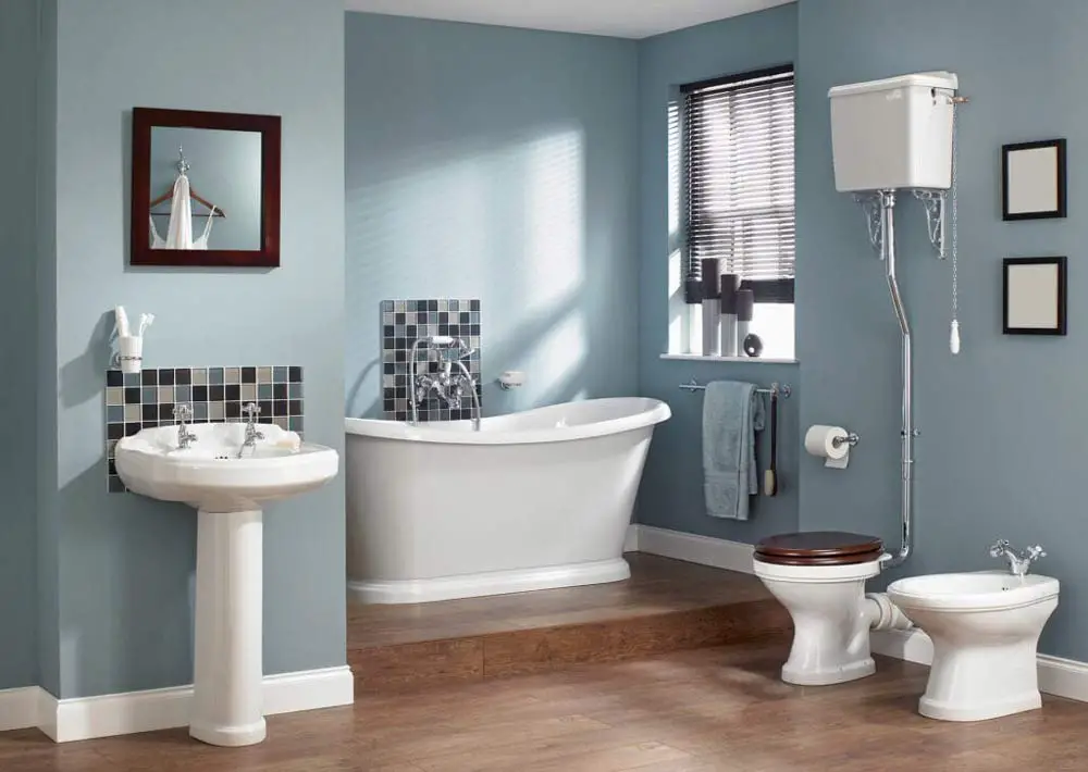 blue-victorian-bathroom