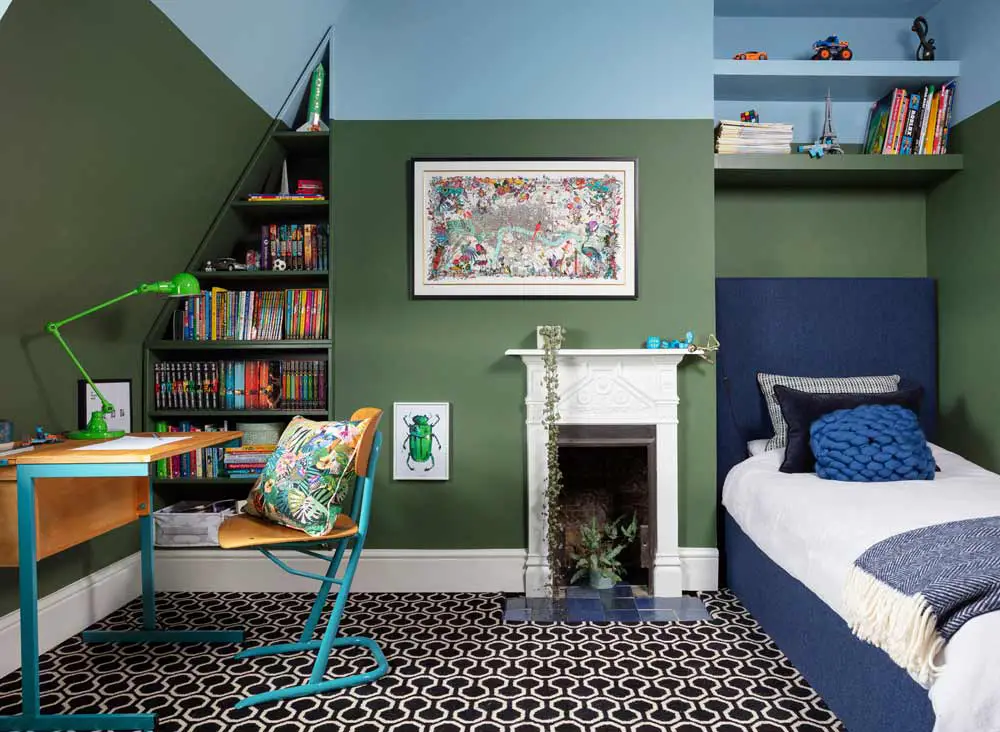 blue-with-green-should-never-be-seen-bedroom