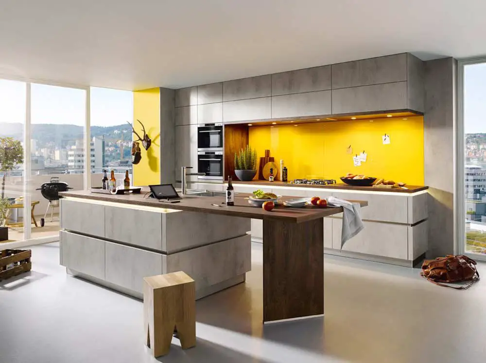 bright-yellow-feature-accent-wall-kitchen