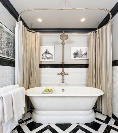 deco-styled-white-bathroom