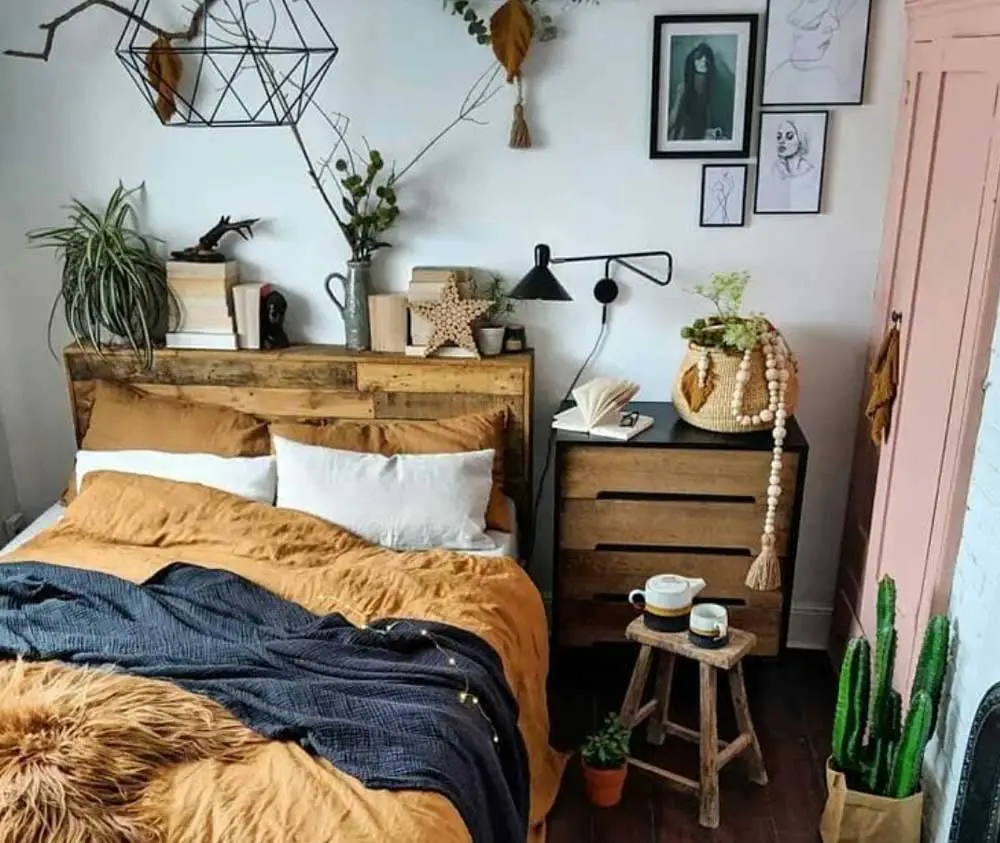 earthy-and-blue-bohemian-bedroom