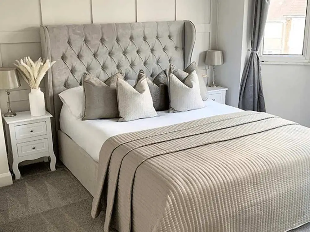elegant-grey-and-neutral-bedroom