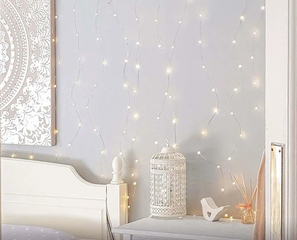 fairy-lights-wall-decoration