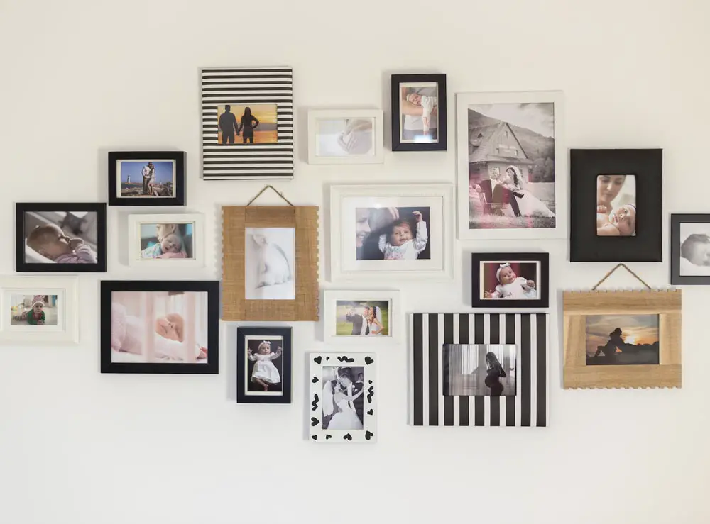 family-photo-wall-mixed-frames