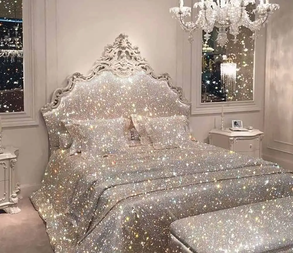 glamorous-silver-bedroom-design