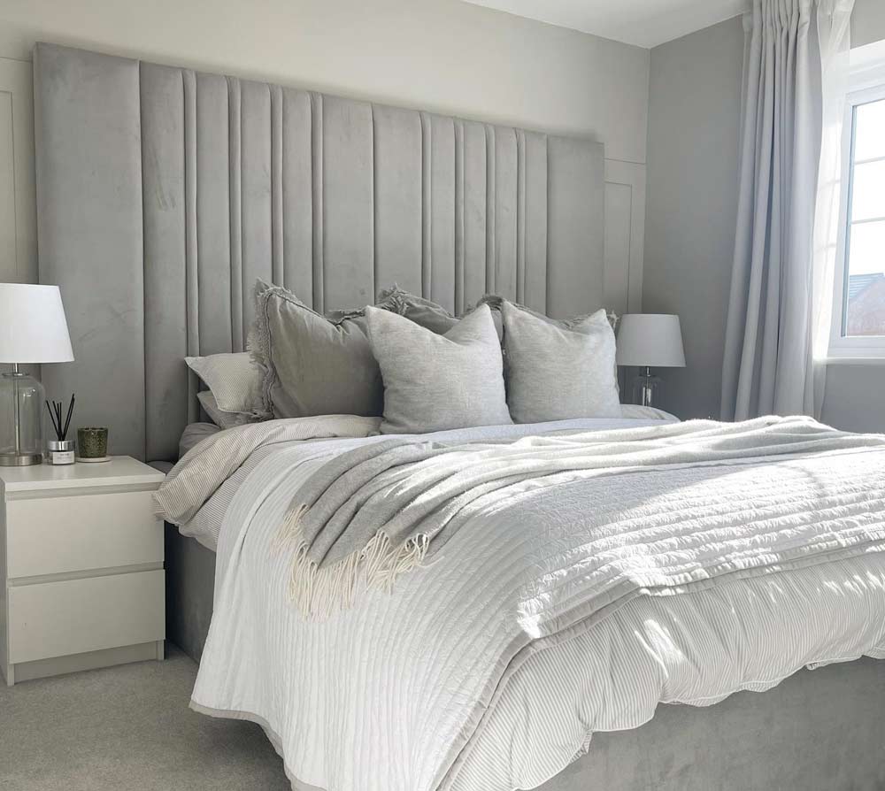 grey-and-white-bedrrom-interior