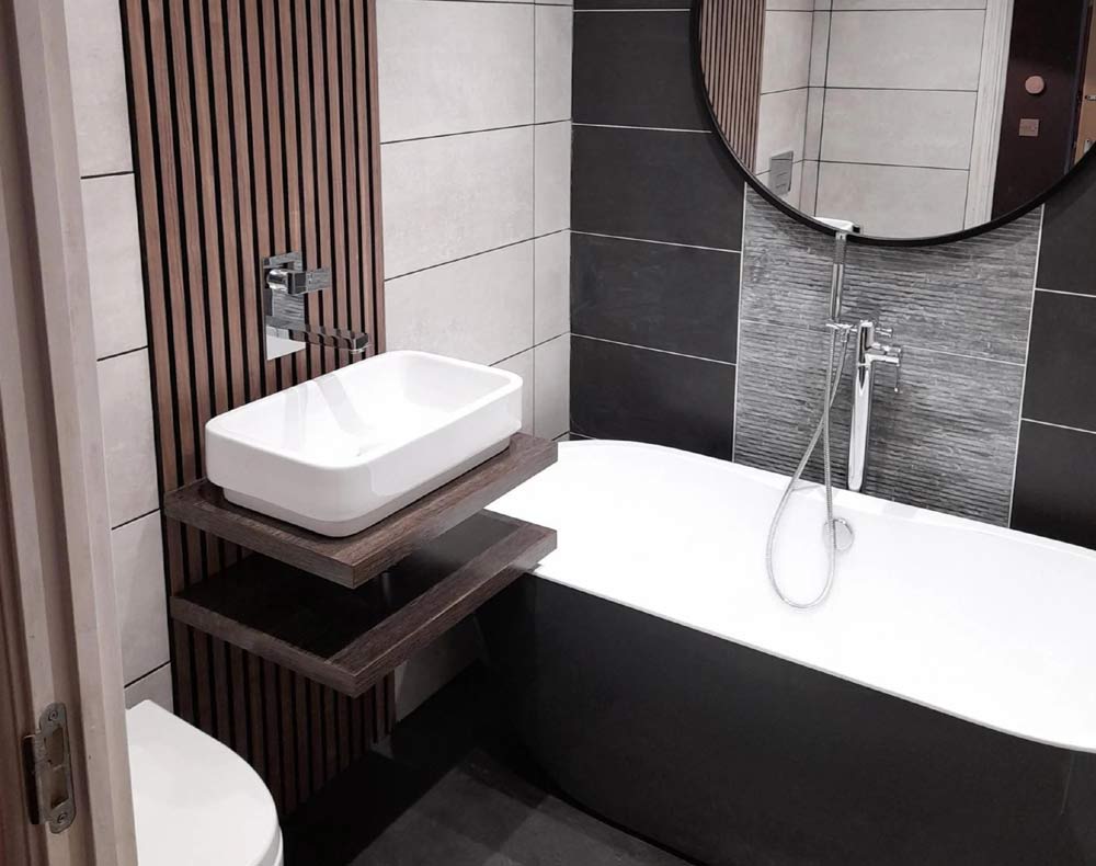 grey-black-and-wood-panel-bathroom