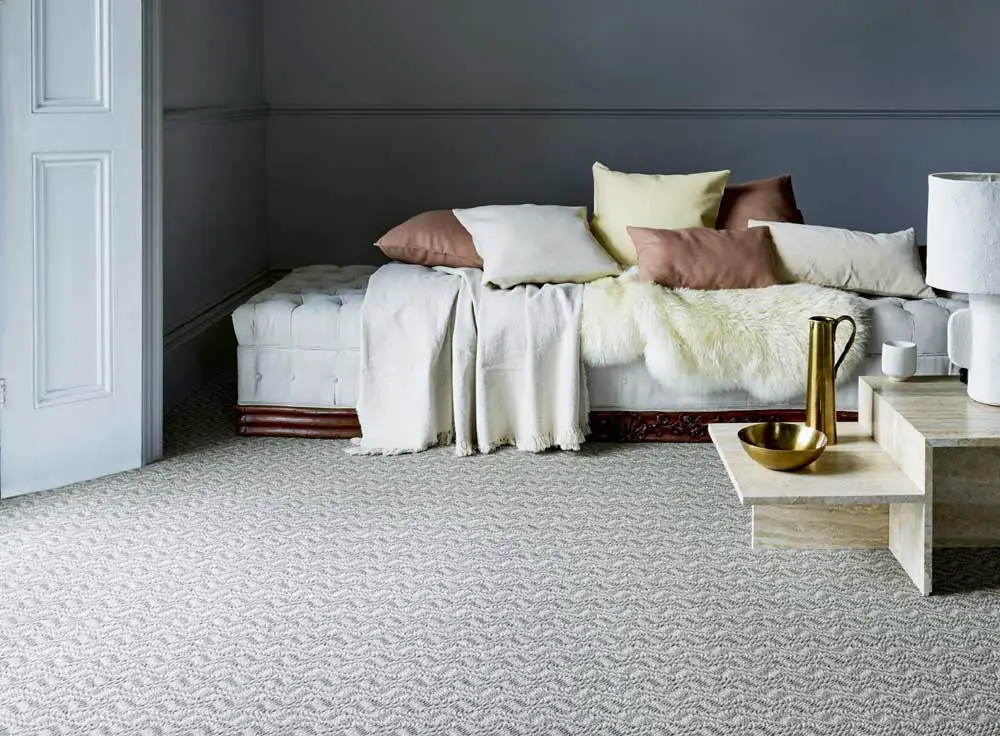grey-patterned-bedroom-carpet