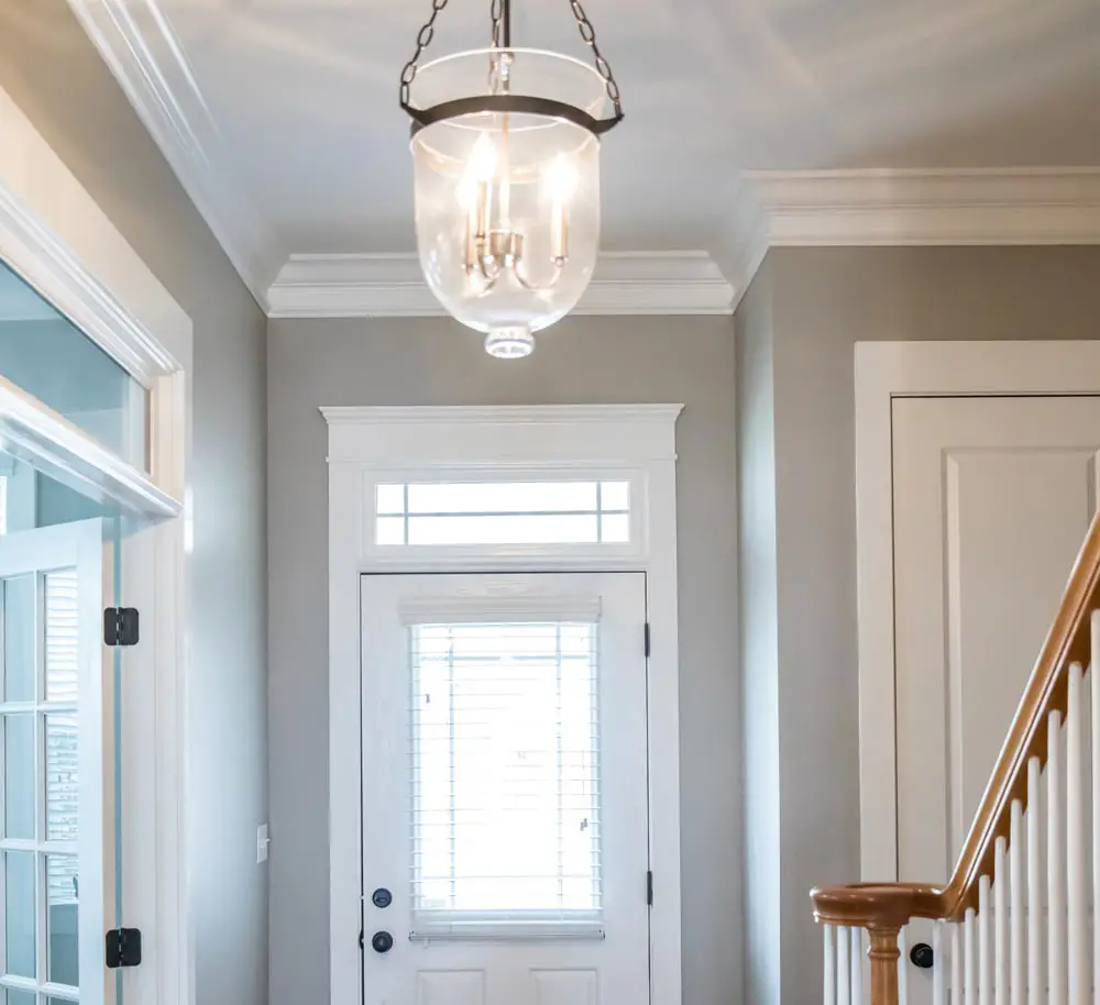 hallway-ceiling-lighting