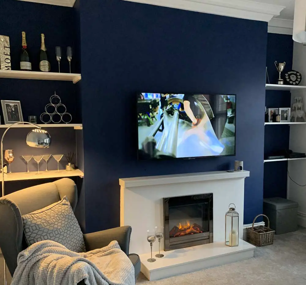 make-your-tv-the-focal-point-of-your-navy-room