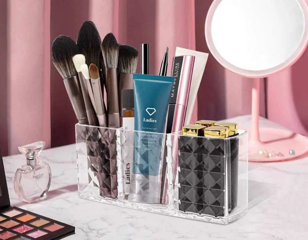 makeup-brush-holder