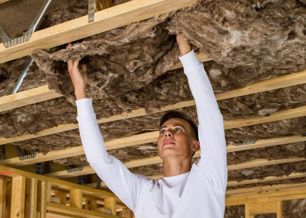 mineral-wool-roof-insulation-summerhouse