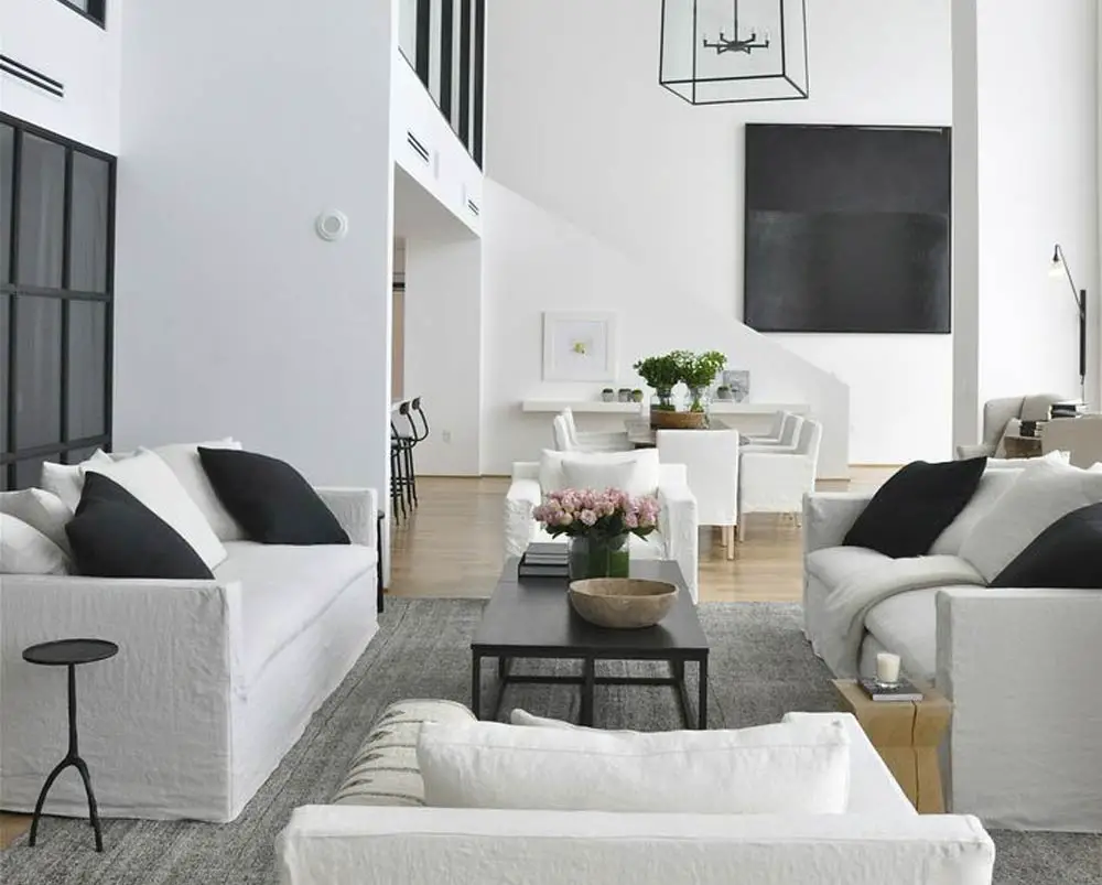 modern-black-and-white-living-space
