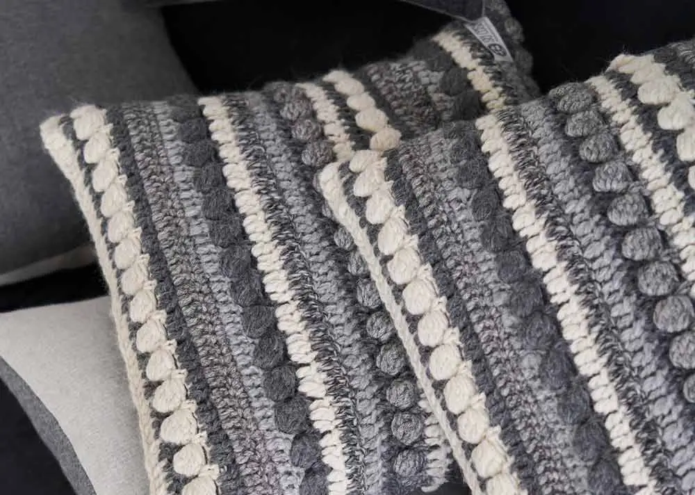 patterned-grey-cushions