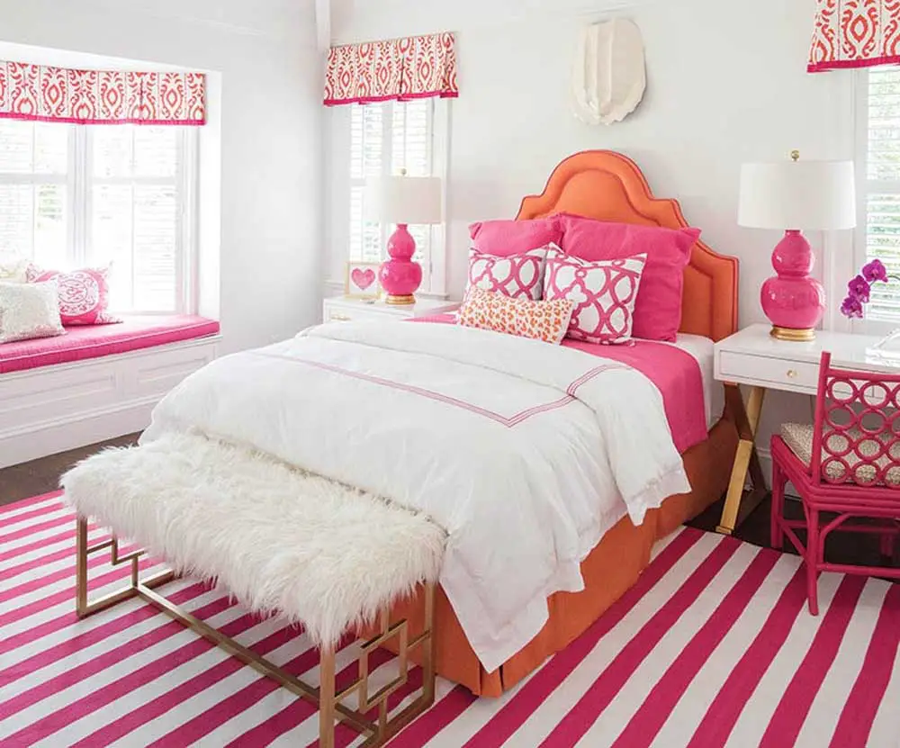 preppy-bedrooms-that-delight-in-pink-white