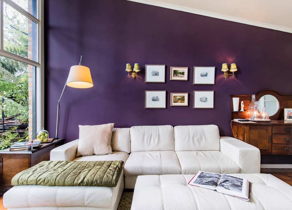 purple-and-white-living-room