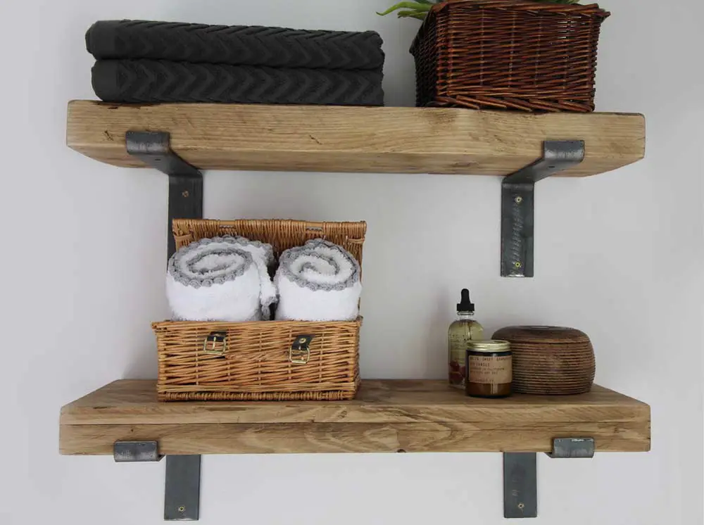 rustic-industrial-bathroom-shelving