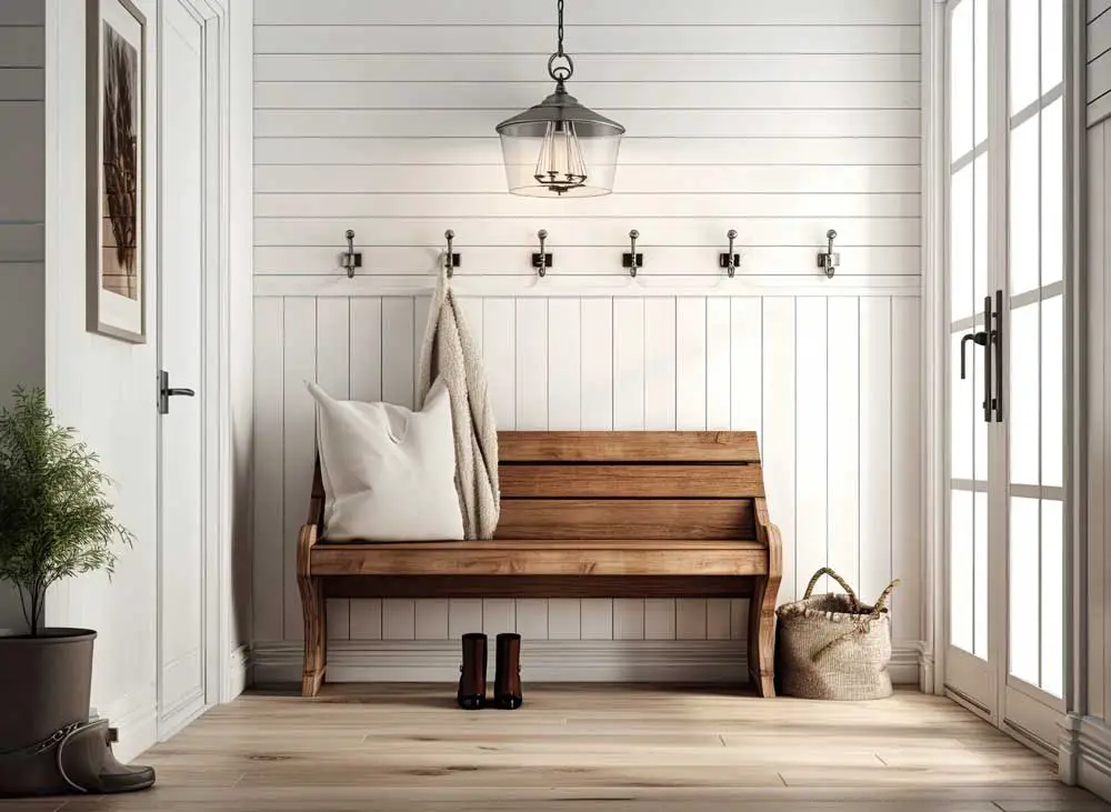 Shiplap-hallway-panelling