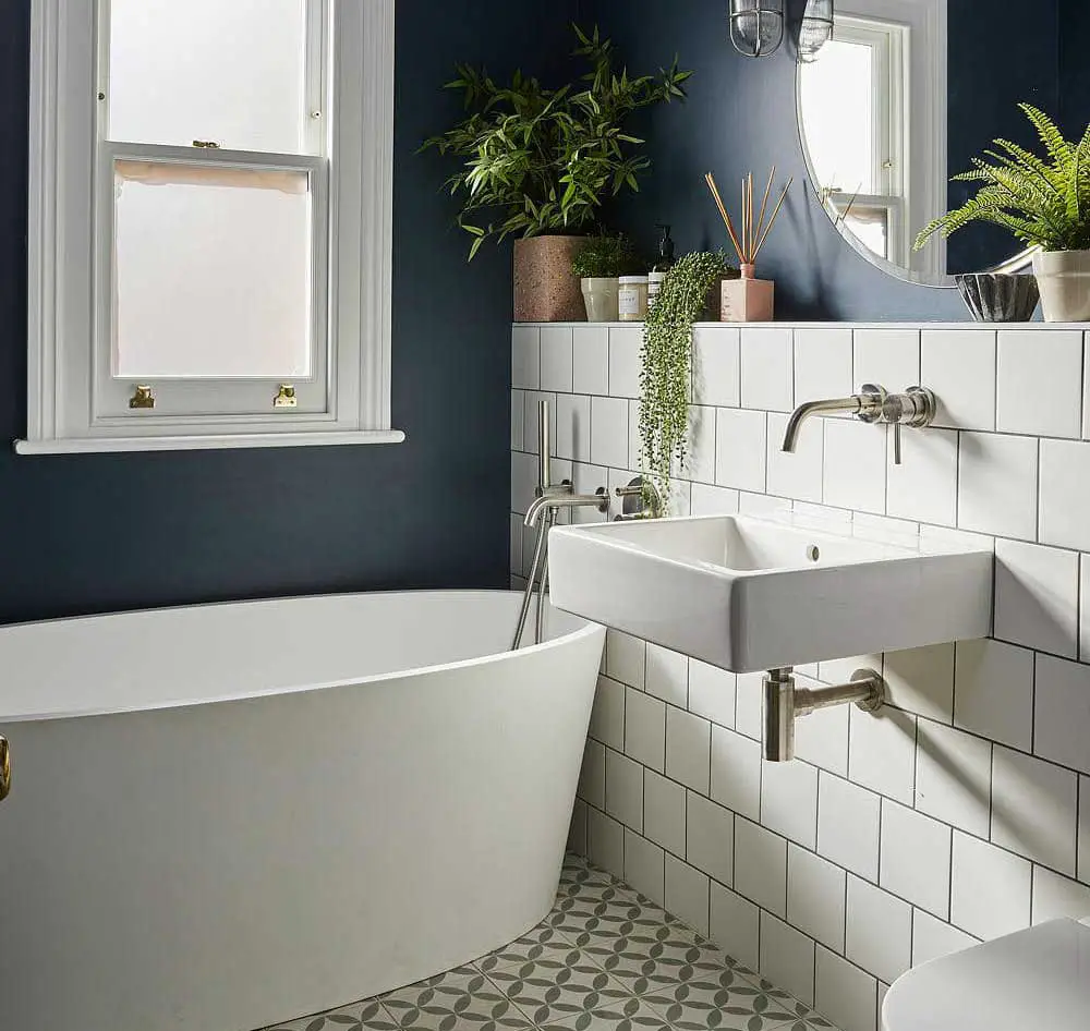 small-contemporary-blue-and-white-bathroom