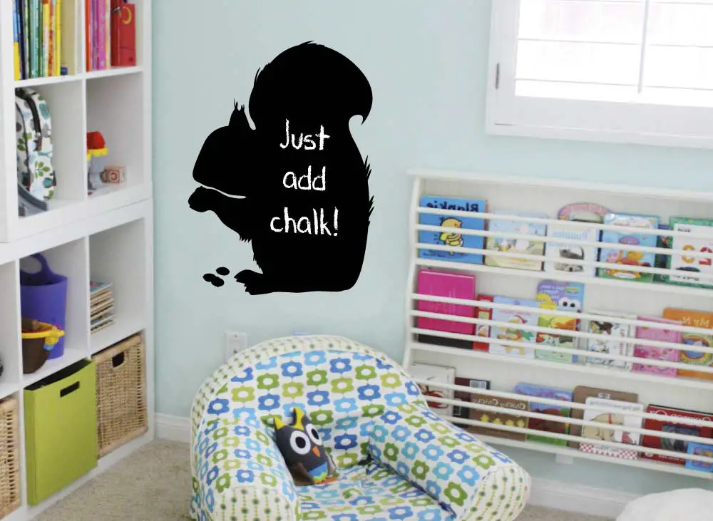 squirrel-chalkboard-wall-sticker-in-playroom