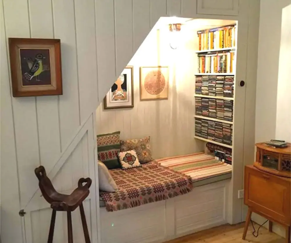 under-stair-reading-nook