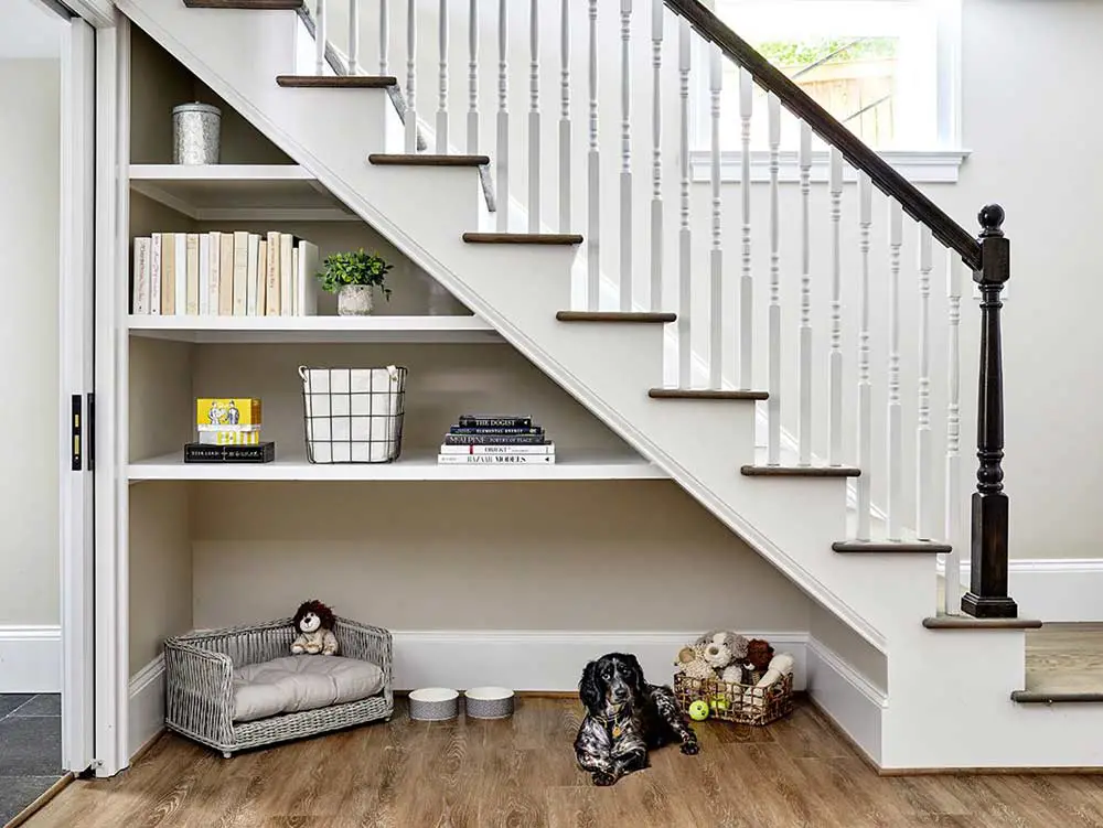understairs-shelves-and-pet-area