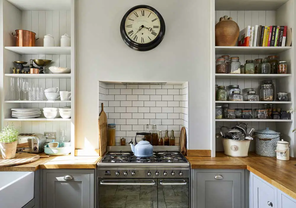 use-alcove-space-for-kitchen-shelving