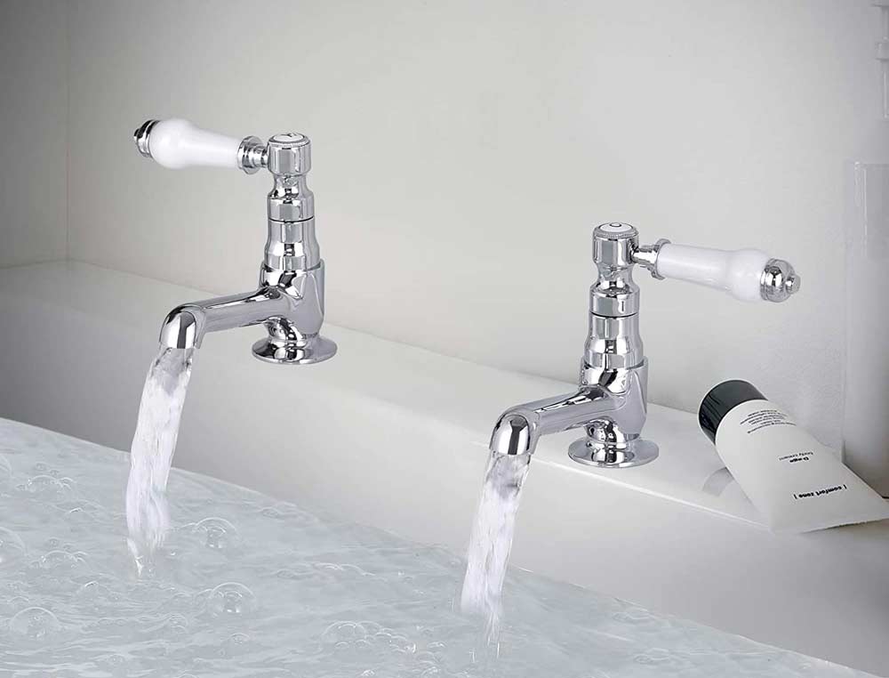 victorian-twin-bathroom-bathtub-taps