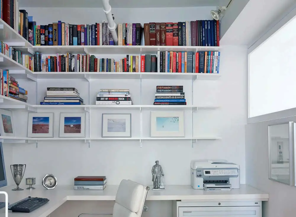 white-home-office-with-shelving